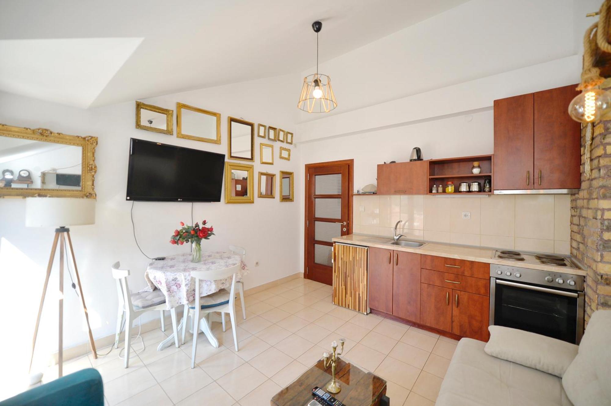 Stylish 22 Apartment *