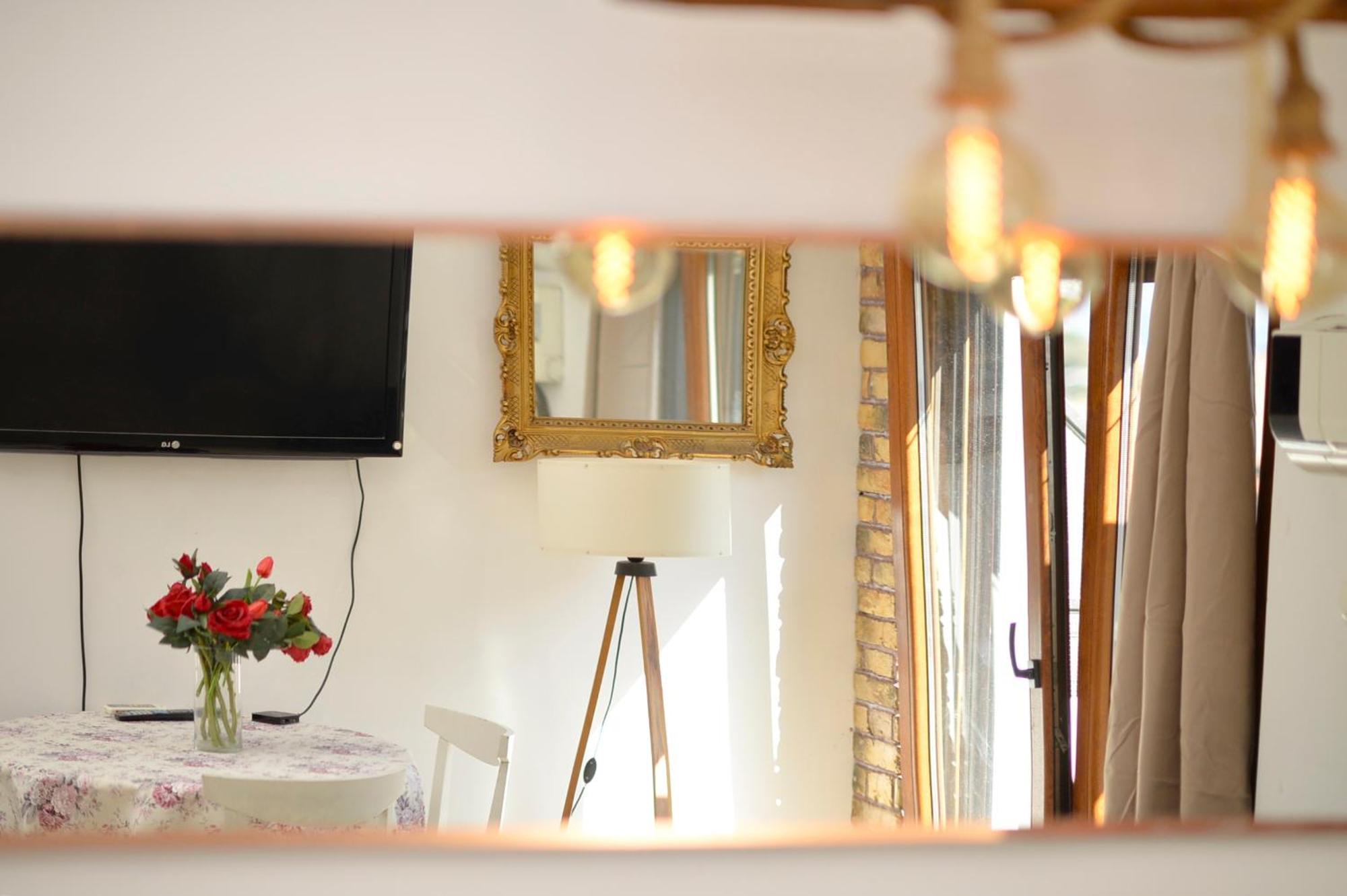Stylish 22 Apartment *